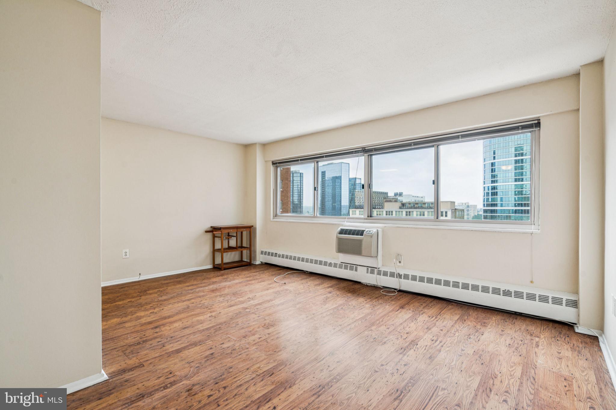 2101 Chestnut St #1426