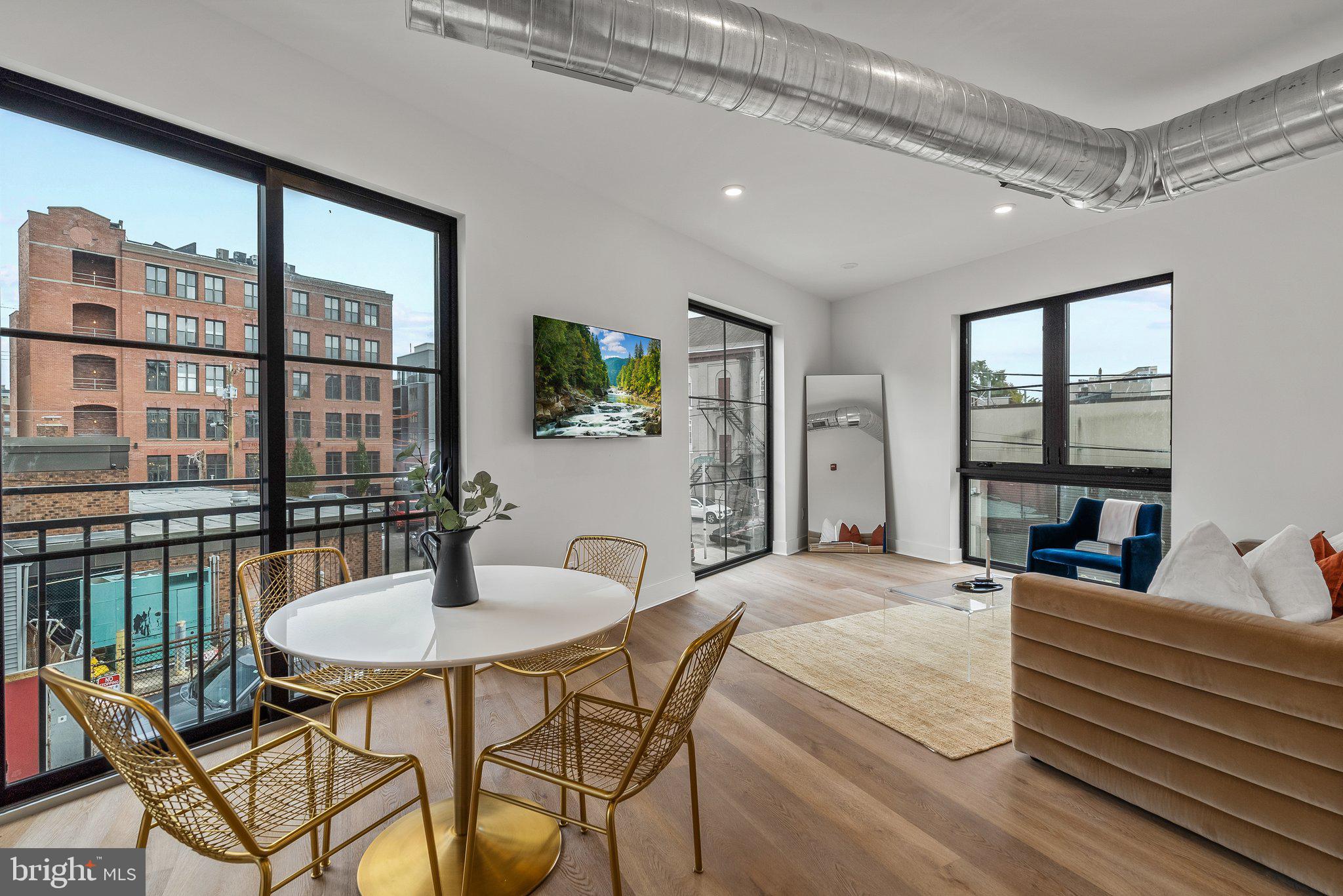 416 W GIRARD AVE #4