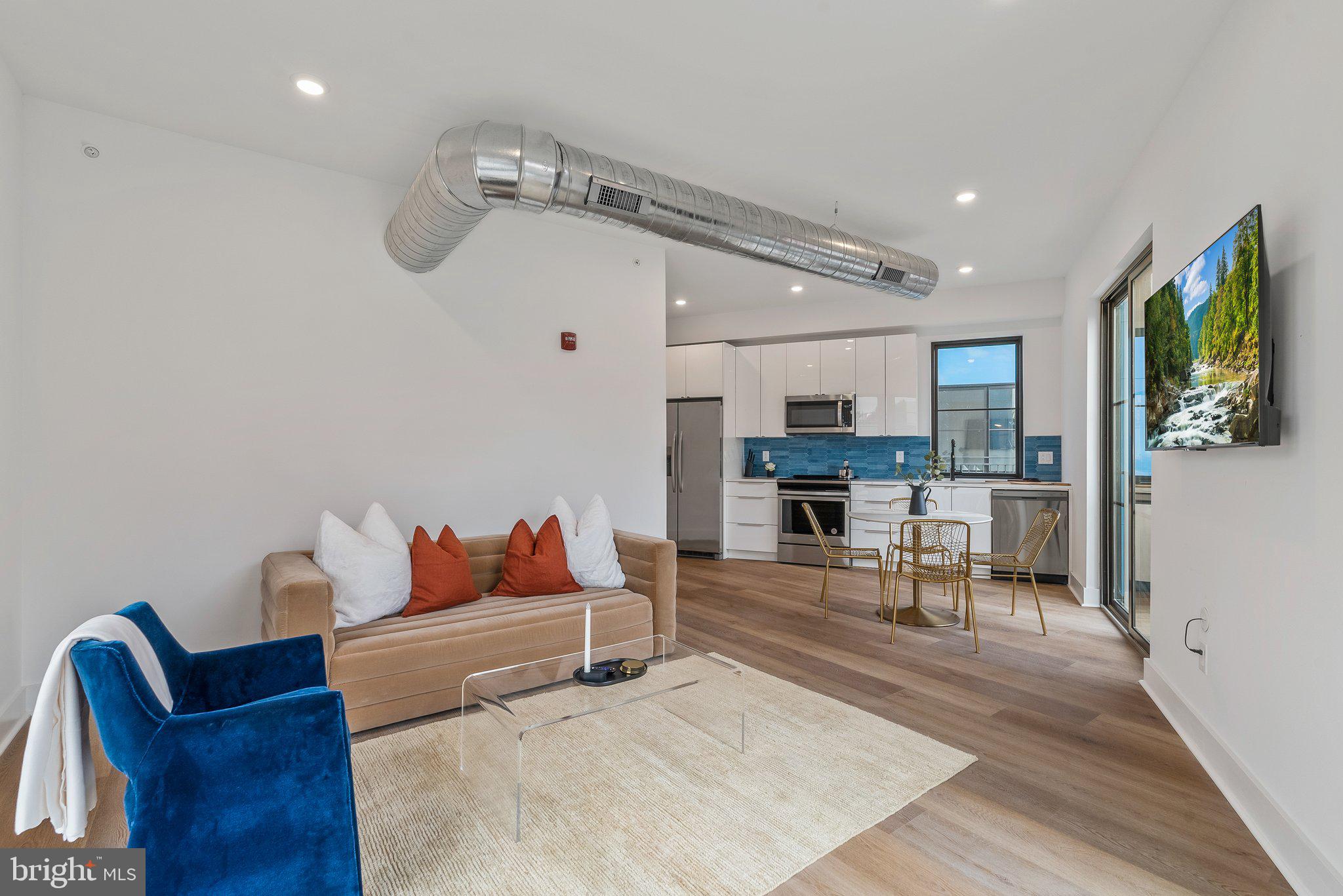 416 W GIRARD AVE #4