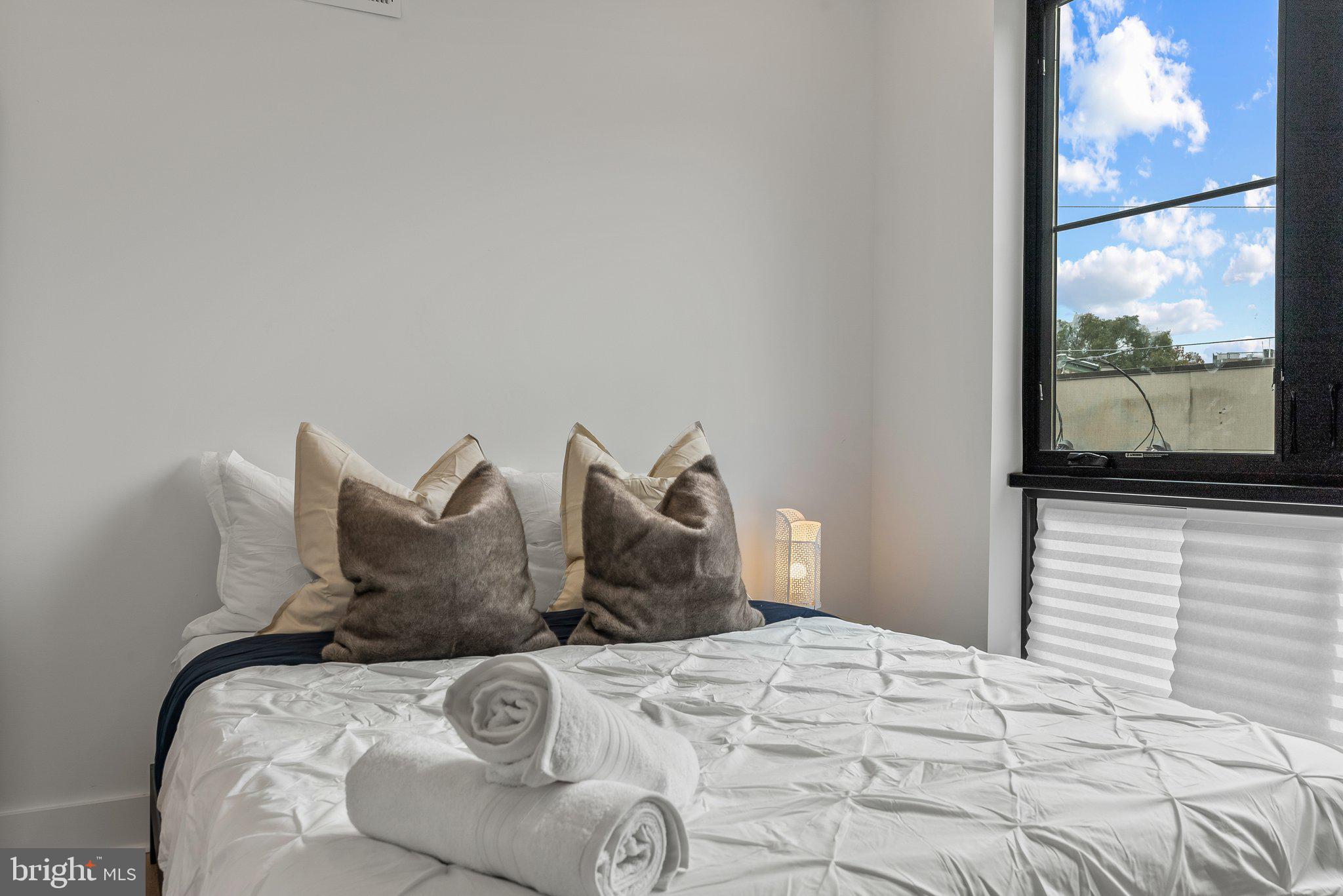 416 W GIRARD AVE #4