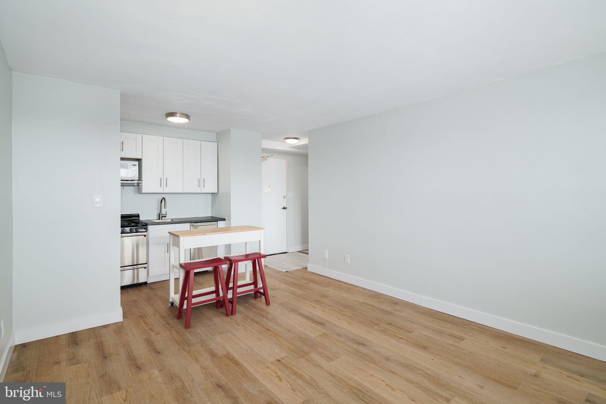 1810-18 RITTENHOUSE SQ #606