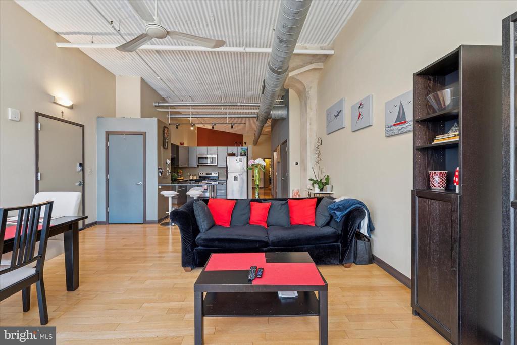 2200 Arch St #1009