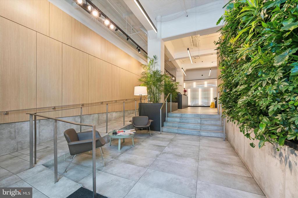 2200 Arch St #1009
