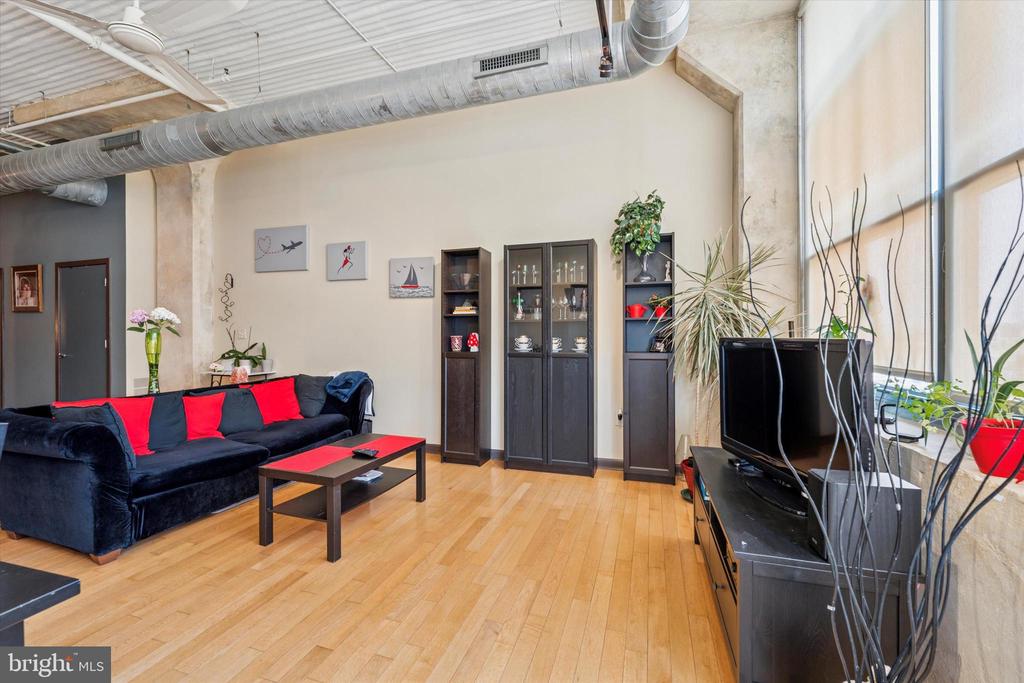 2200 Arch St #1009