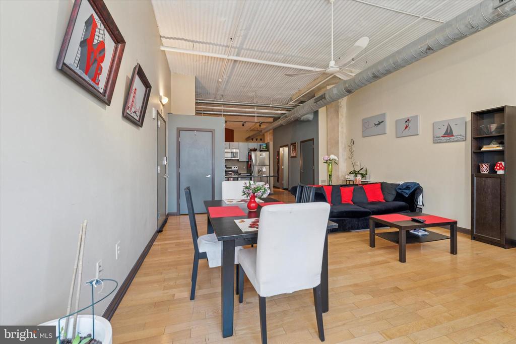 2200 Arch St #1009