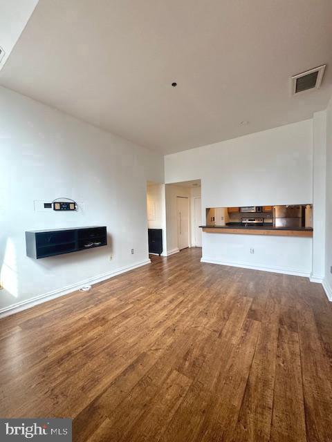 315 New St #120