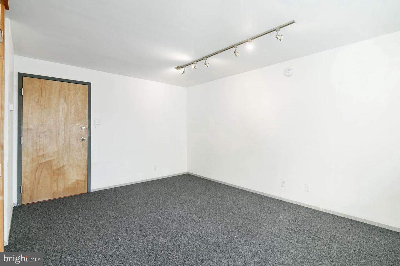 1137 PINE ST #303