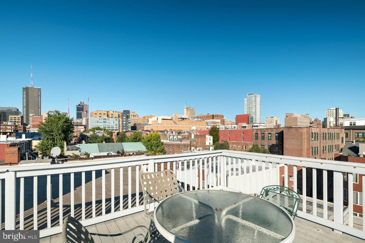 1137 PINE ST #303