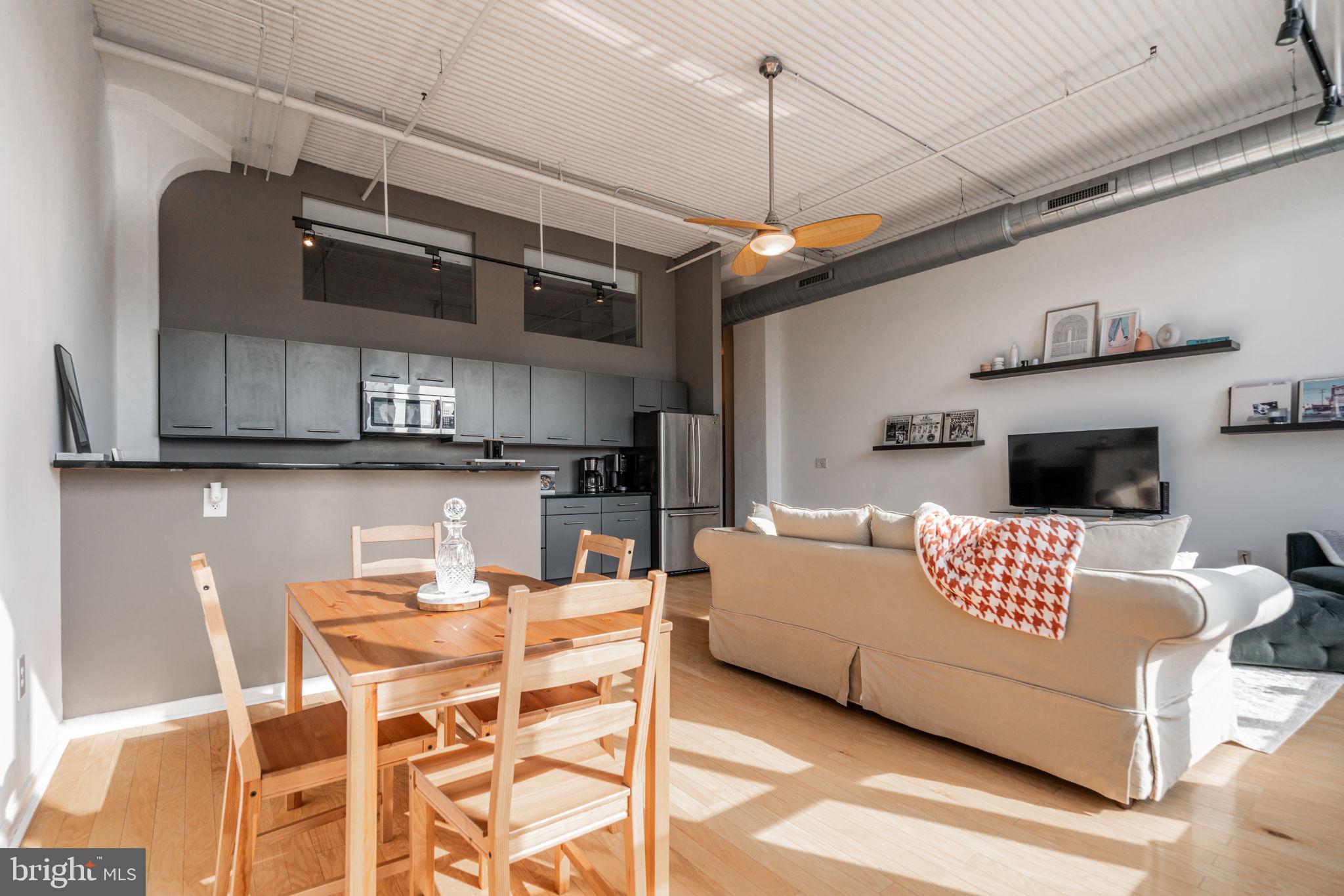 2200-28 ARCH ST #1011