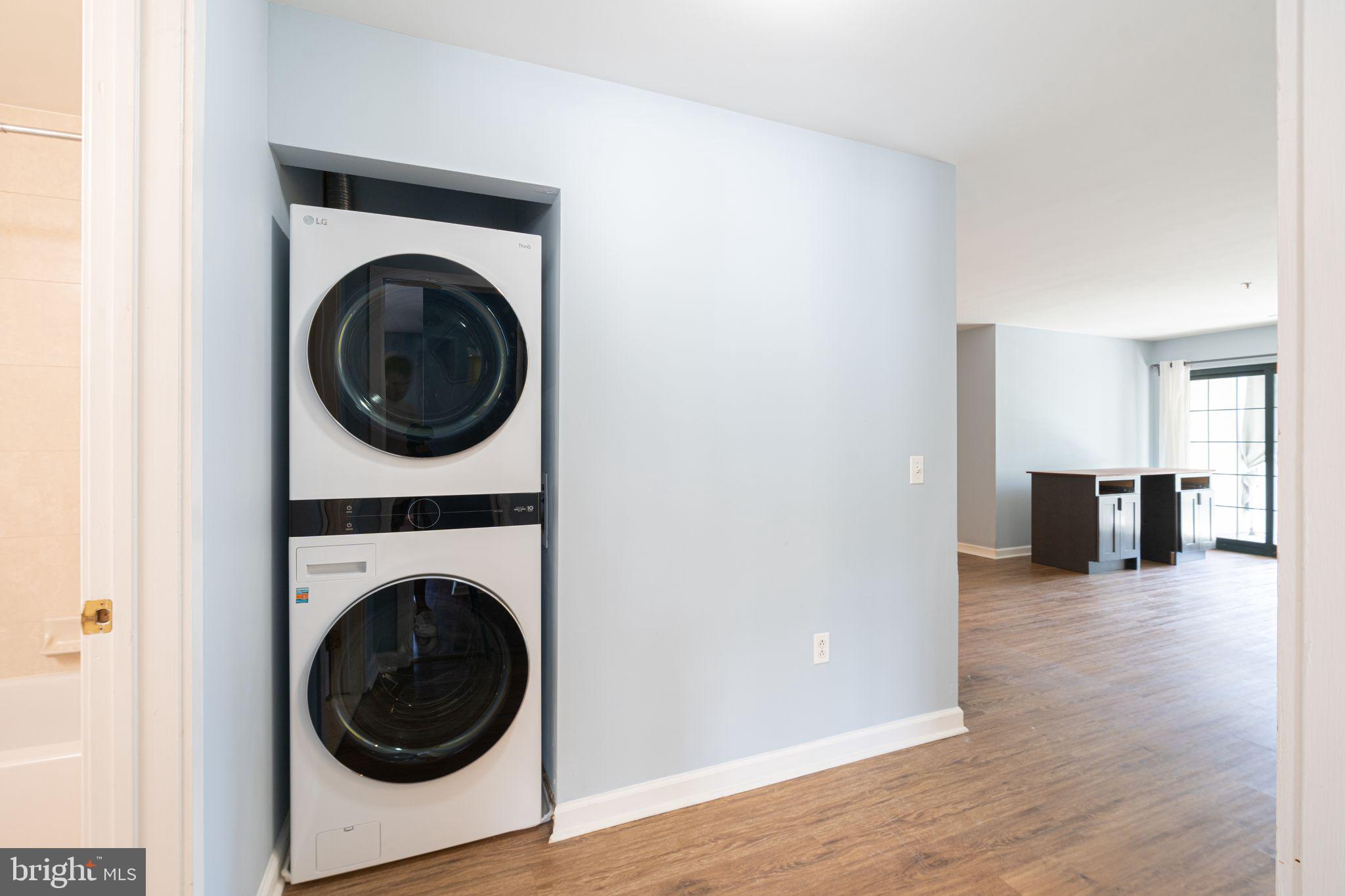 2 LEVERINGTON AVE #39