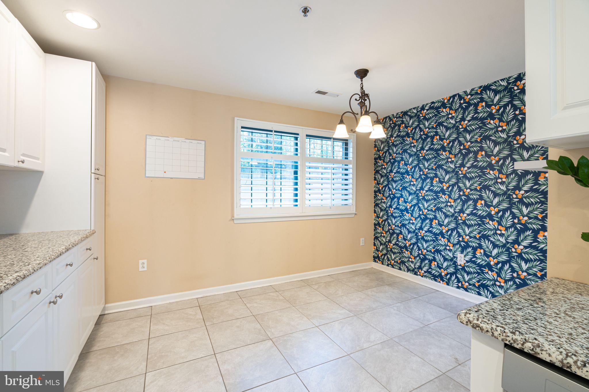 2 LEVERINGTON AVE #39