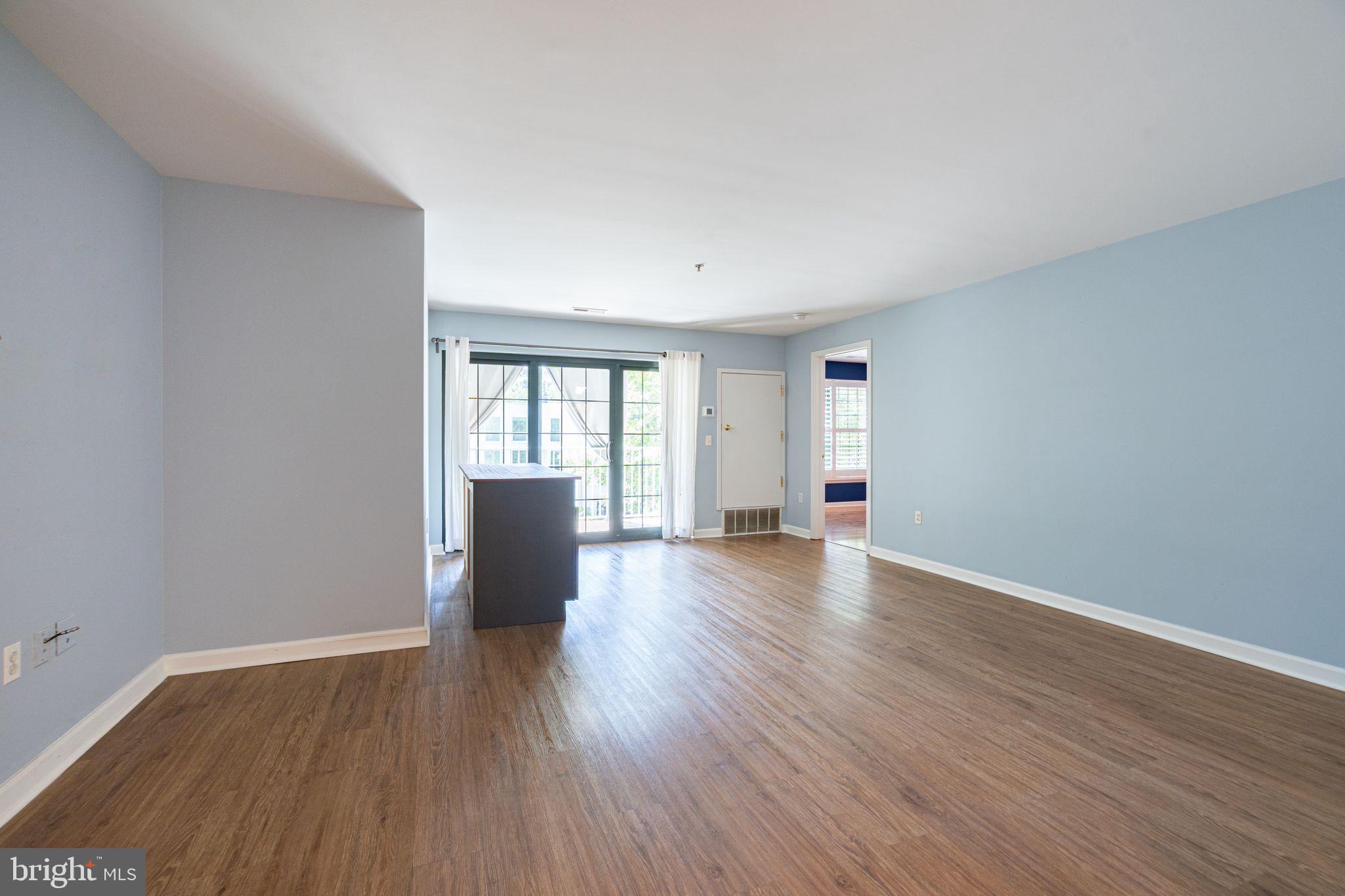 2 LEVERINGTON AVE #39