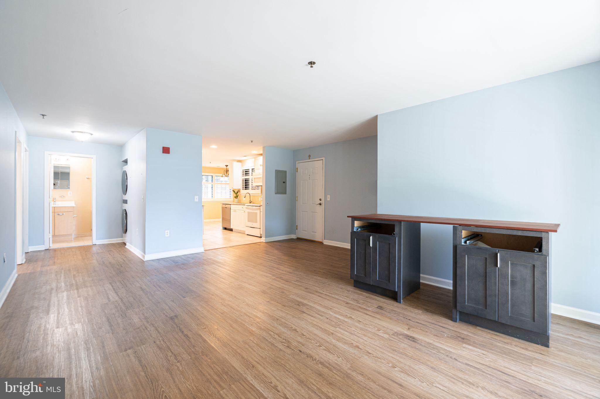 2 LEVERINGTON AVE #39