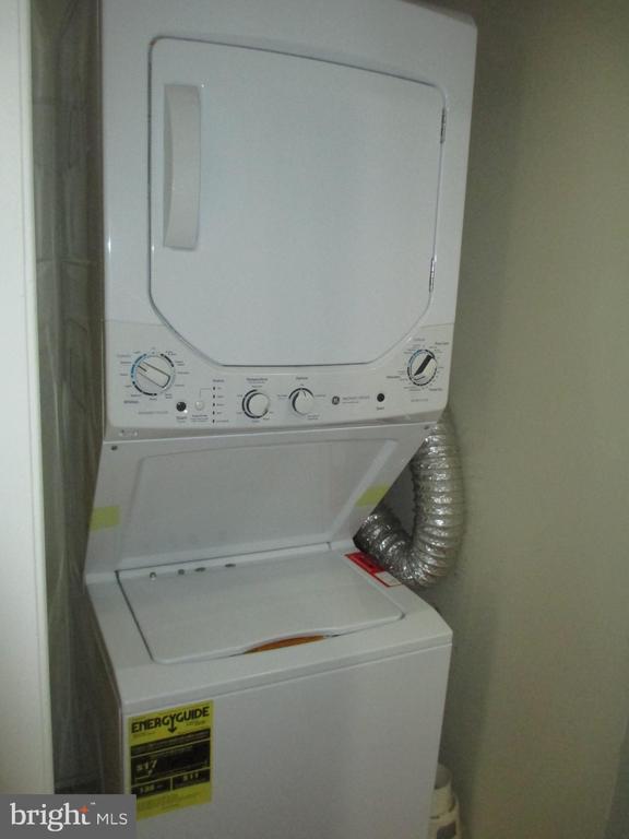 2051 CHERRY ST #2ND FLOOR