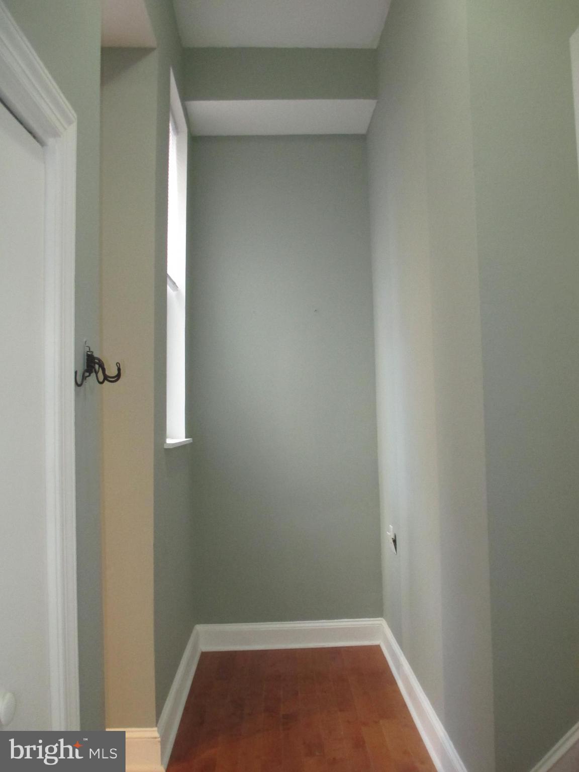 2051 CHERRY ST #2ND FLOOR