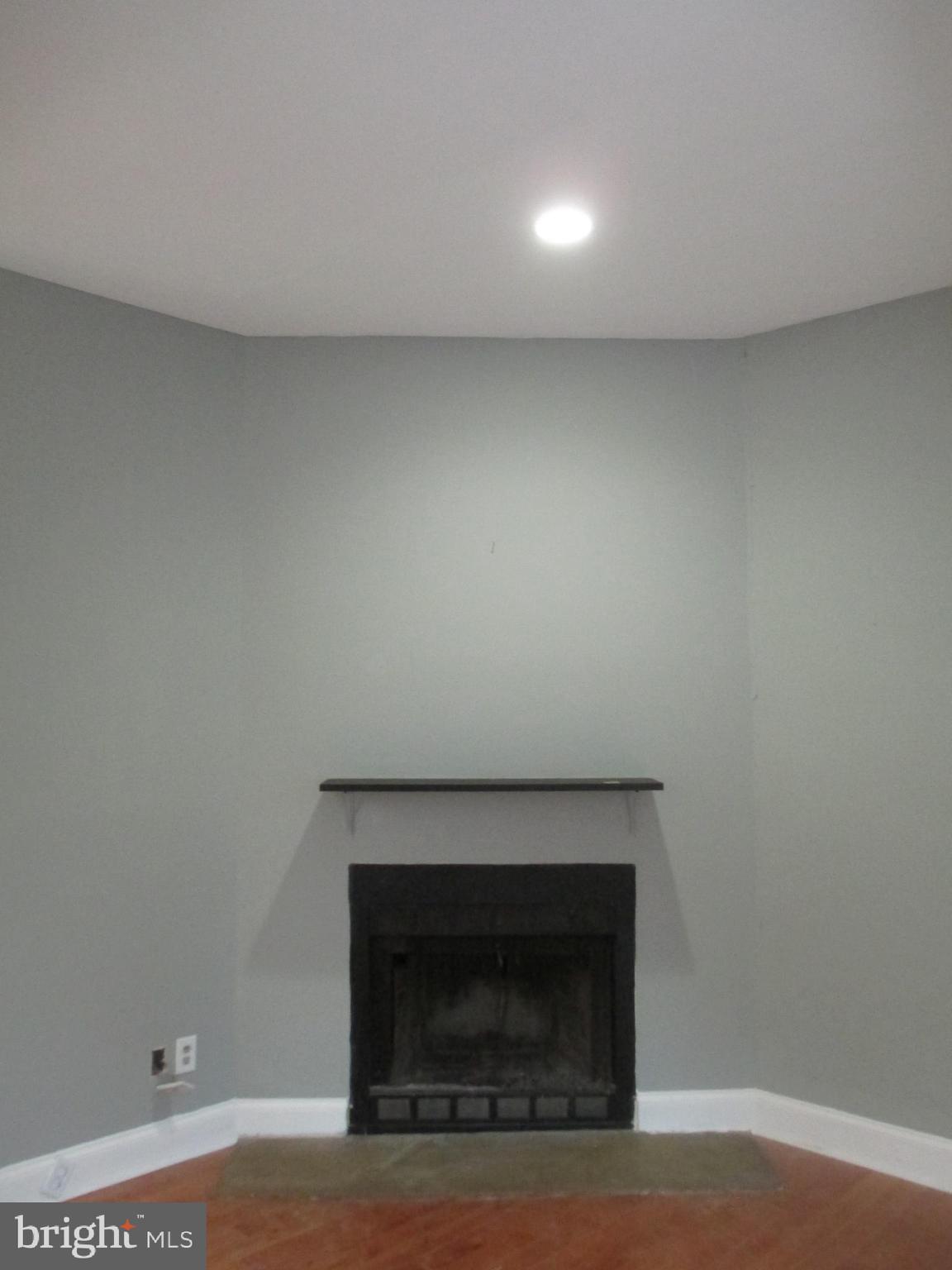 2051 CHERRY ST #2ND FLOOR