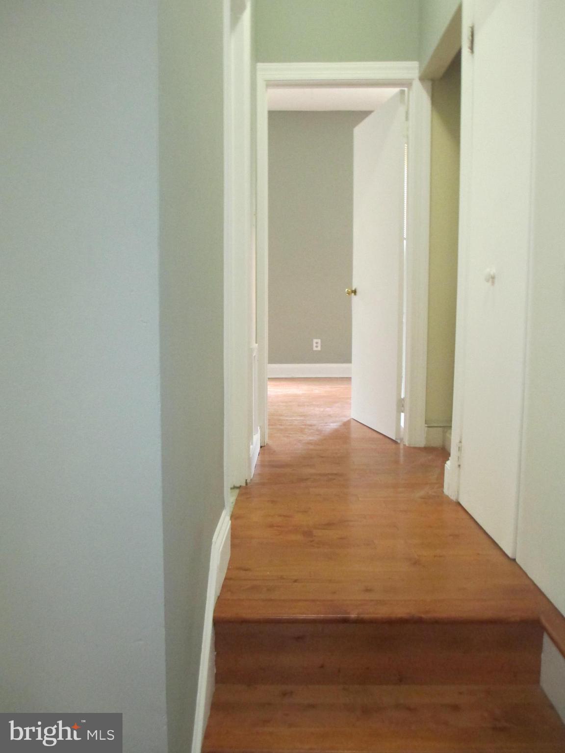 2051 CHERRY ST #2ND FLOOR