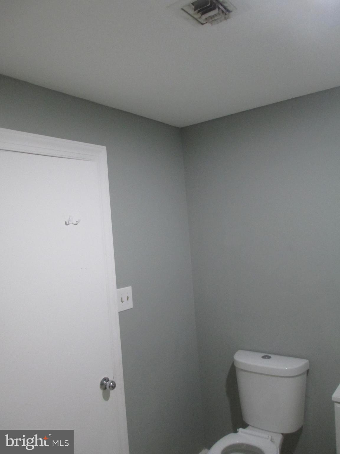 2051 CHERRY ST #2ND FLOOR