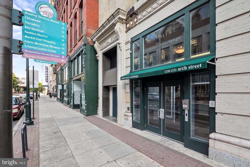 1228-32 ARCH ST #7B