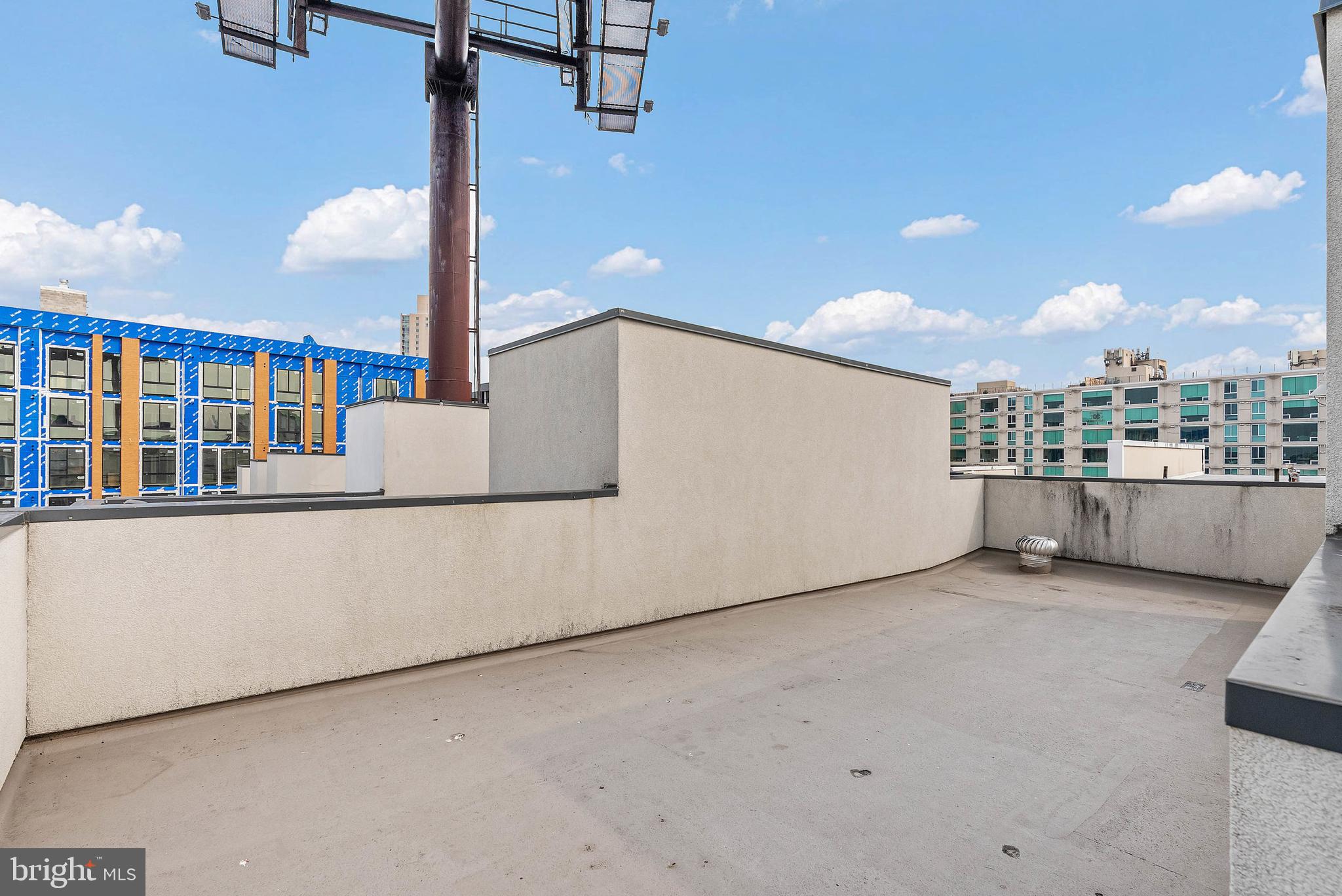 927-31 N Front St #2