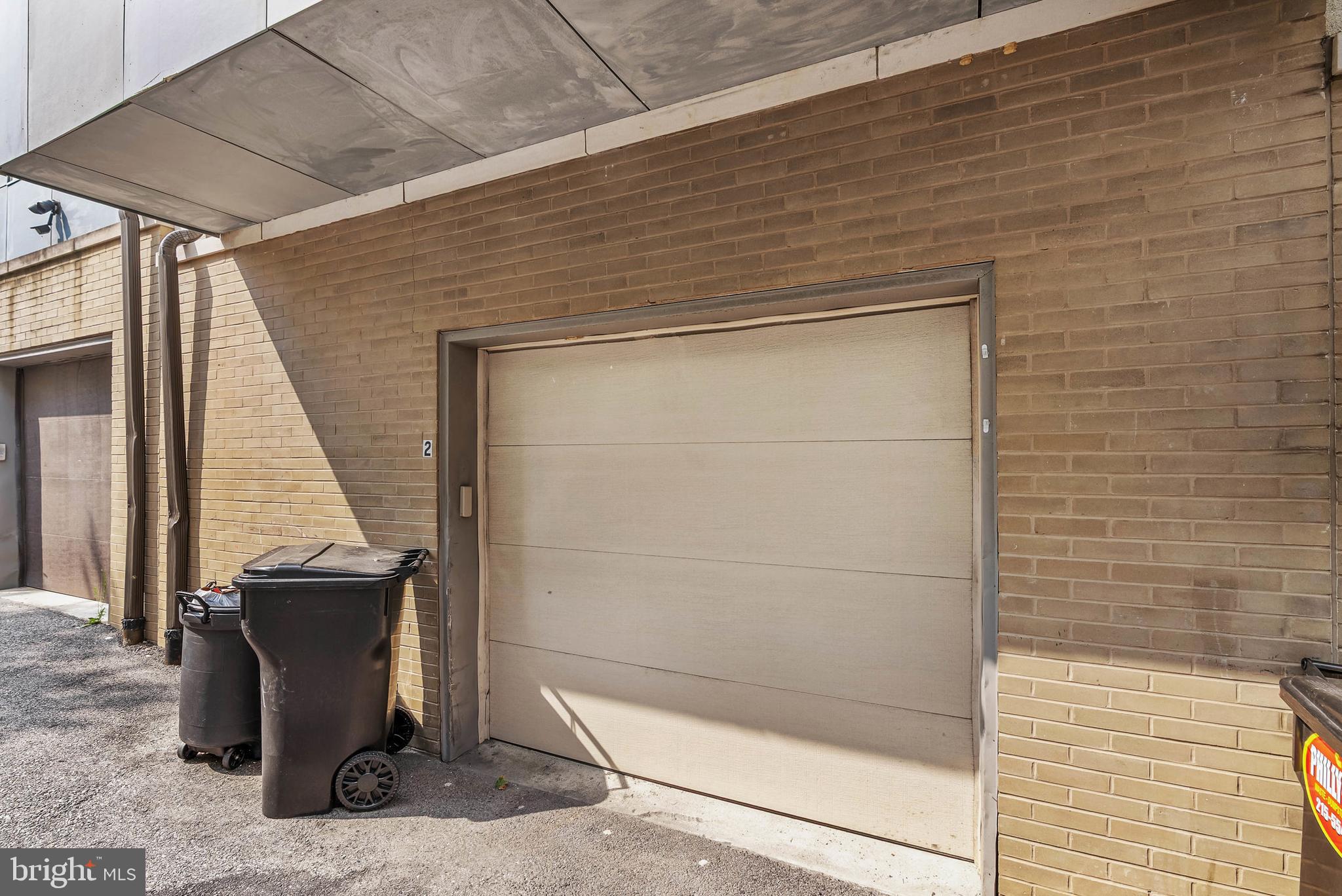 927-31 N Front St #2