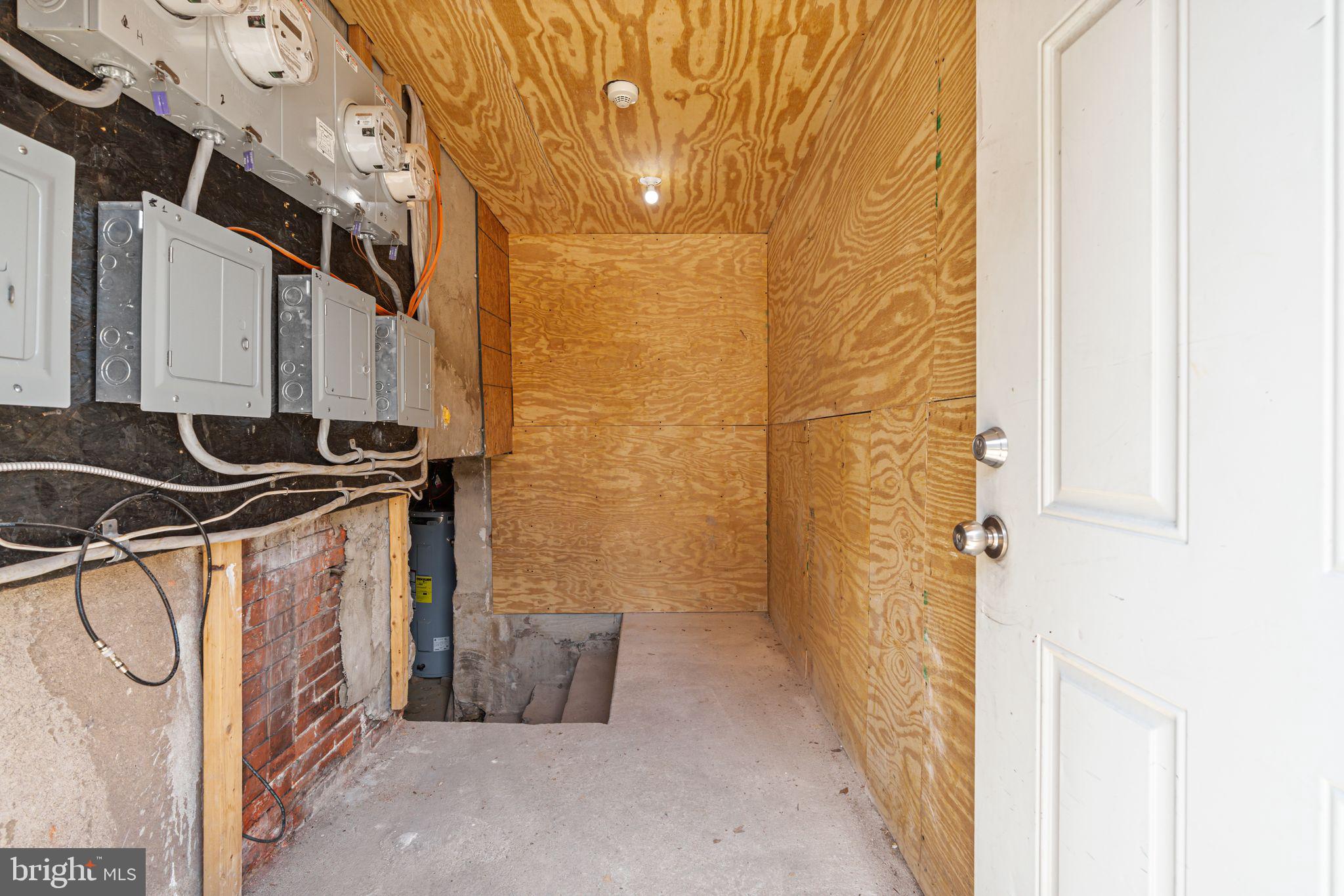 901 Belmont Ave