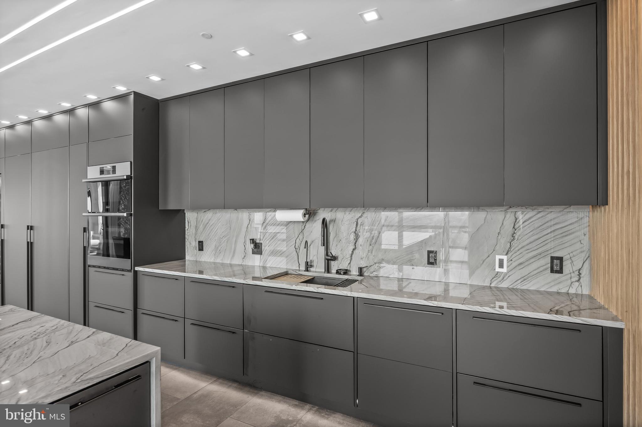 901 N Penn St #P2401-2