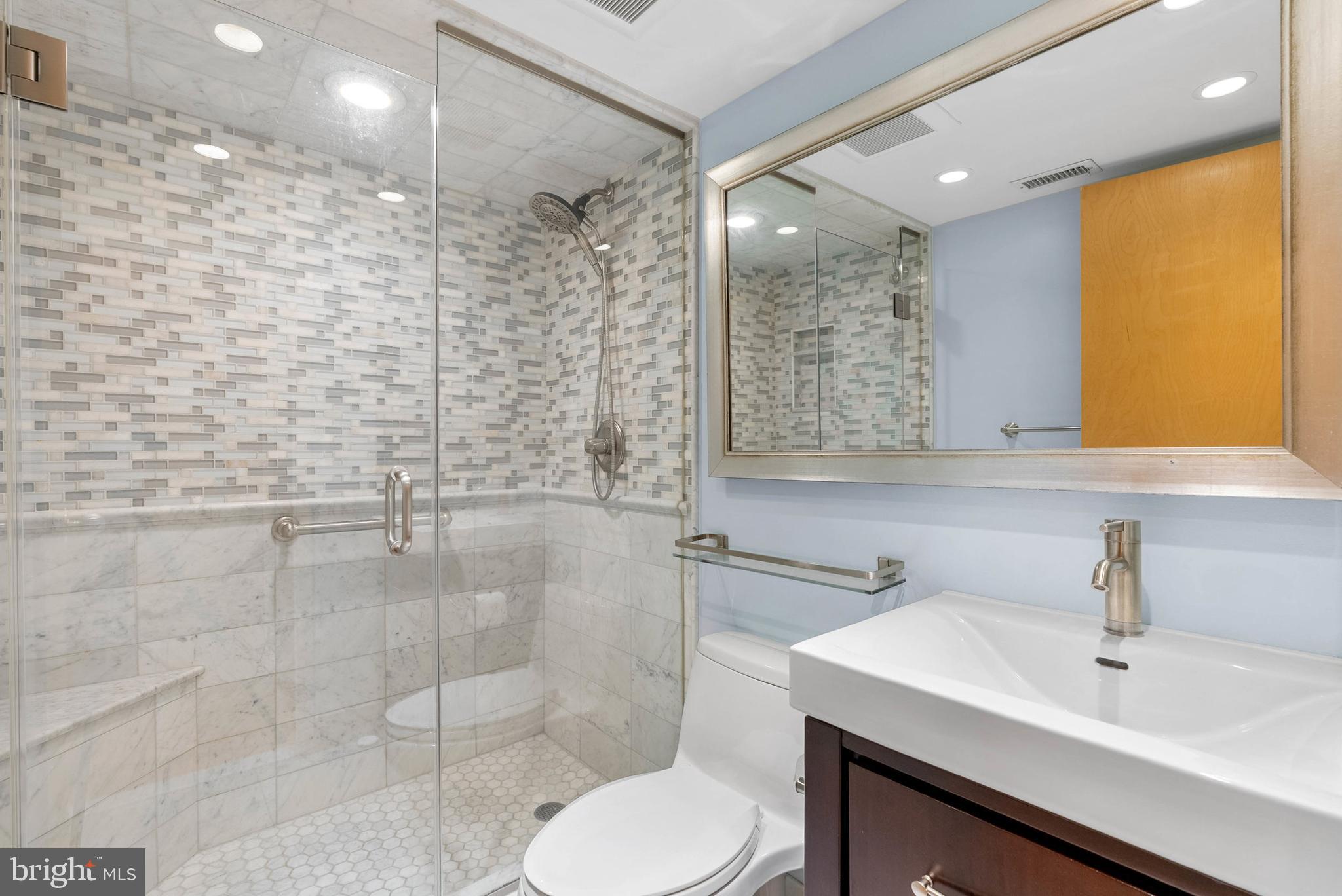 7 N CHRIS COLUMBUS BLVD #104