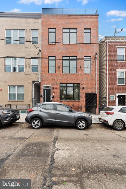 1335 N FRANKLIN ST #3A