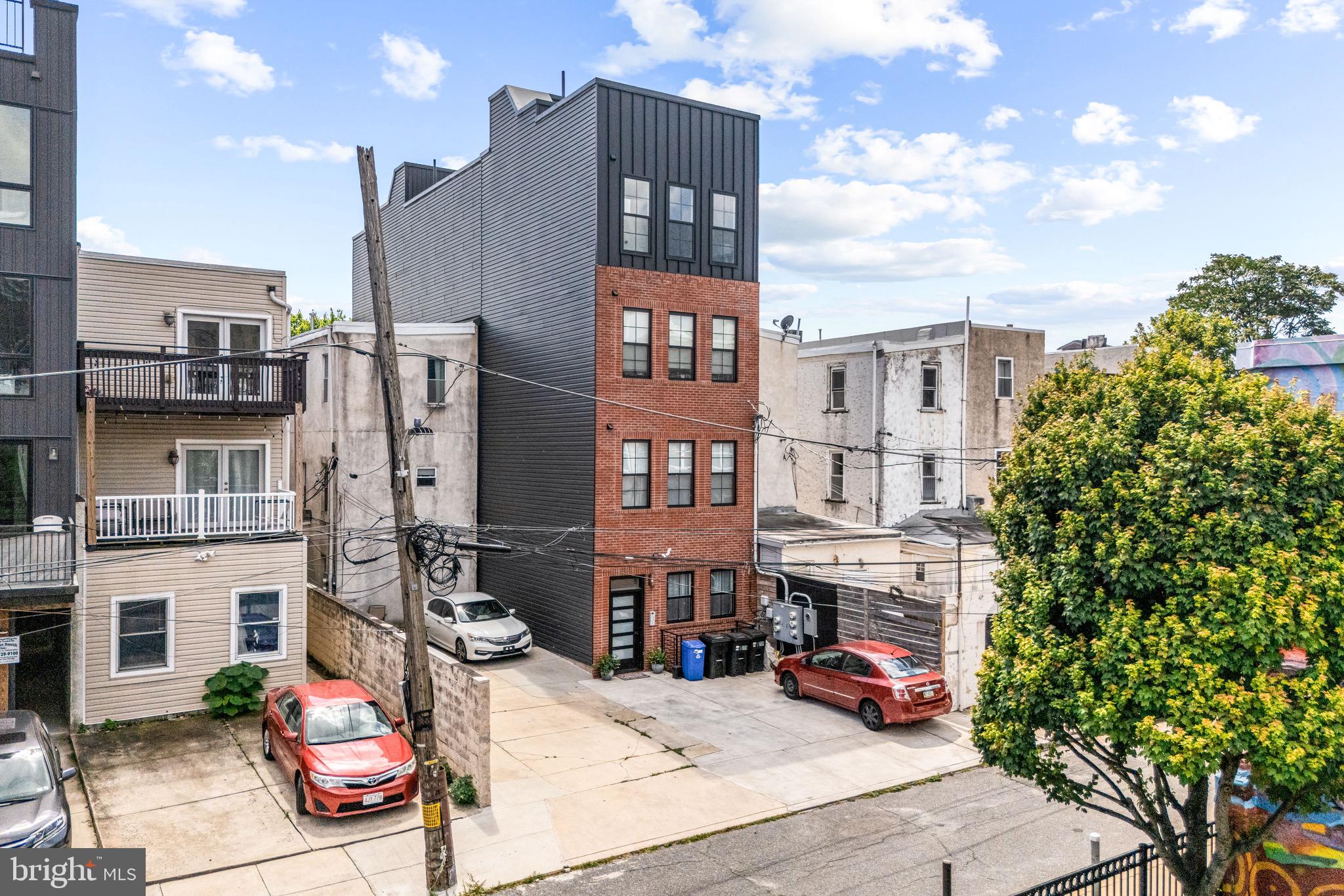 1513 CHRISTIAN STREET 4