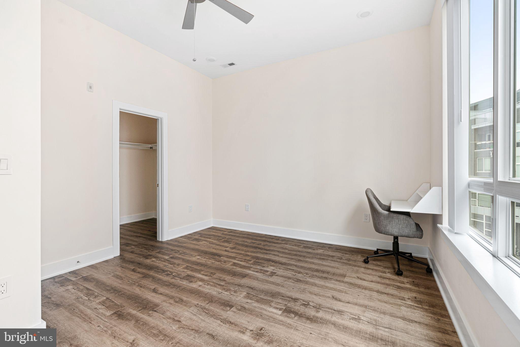 1115 N AMERICAN ST #D4