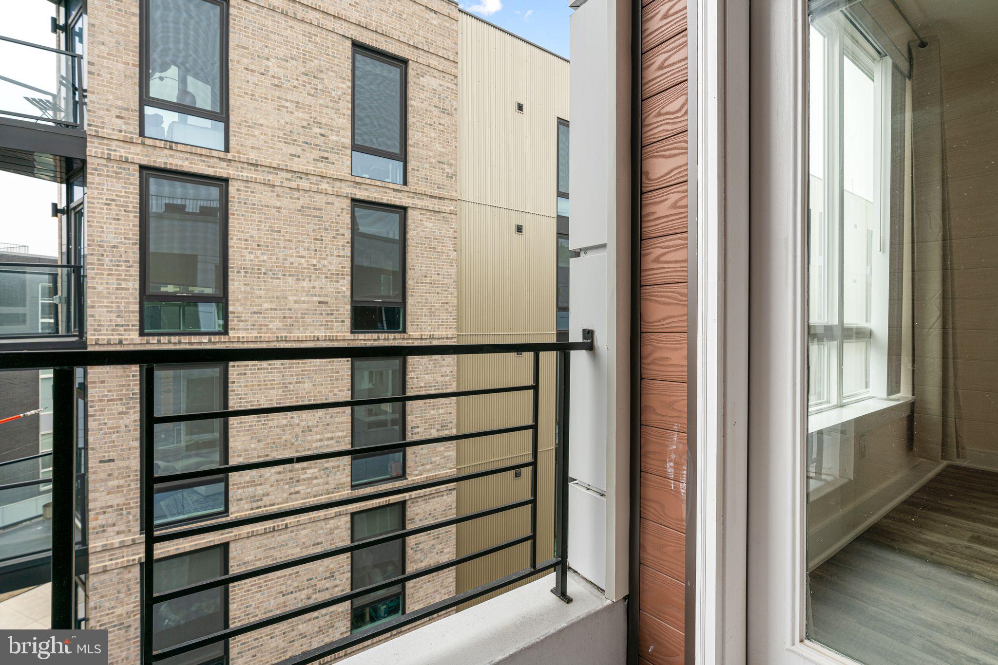 1115 N AMERICAN ST #D4