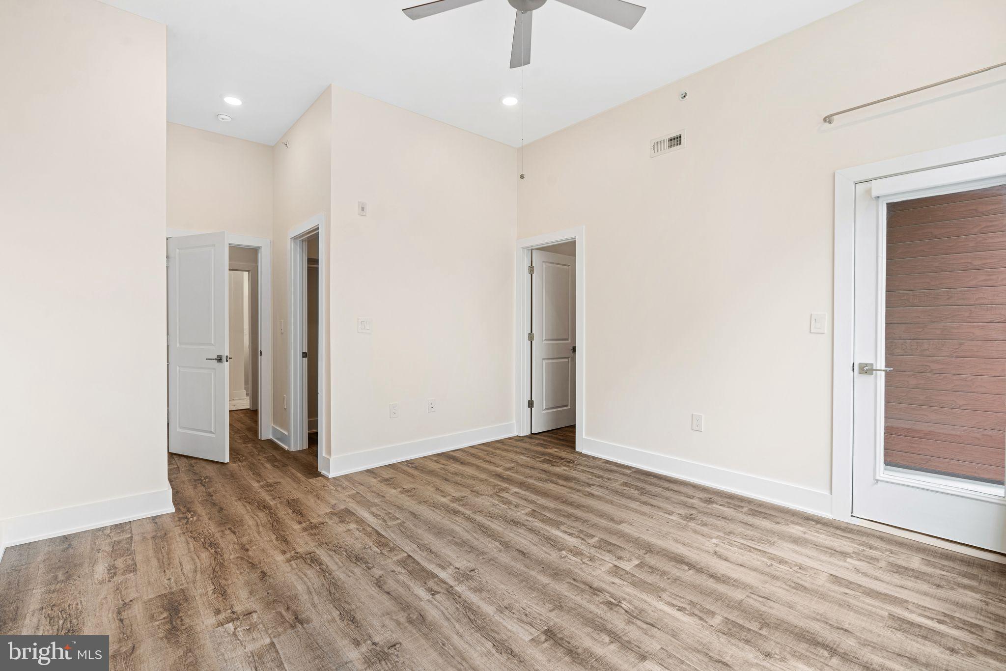 1115 N AMERICAN ST #D4