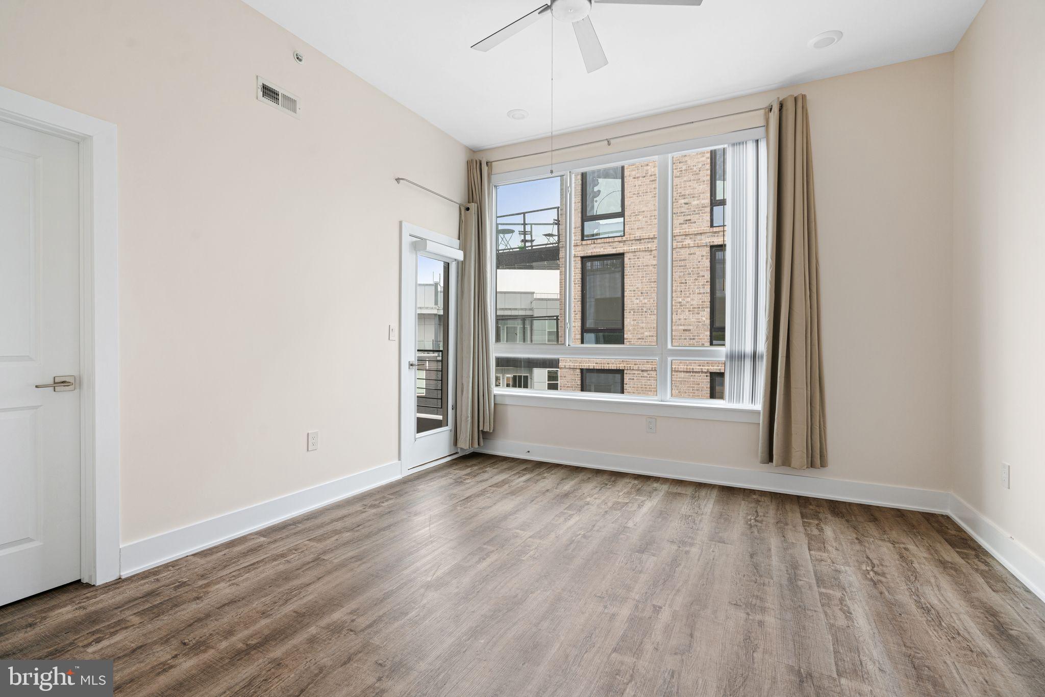 1115 N AMERICAN ST #D4