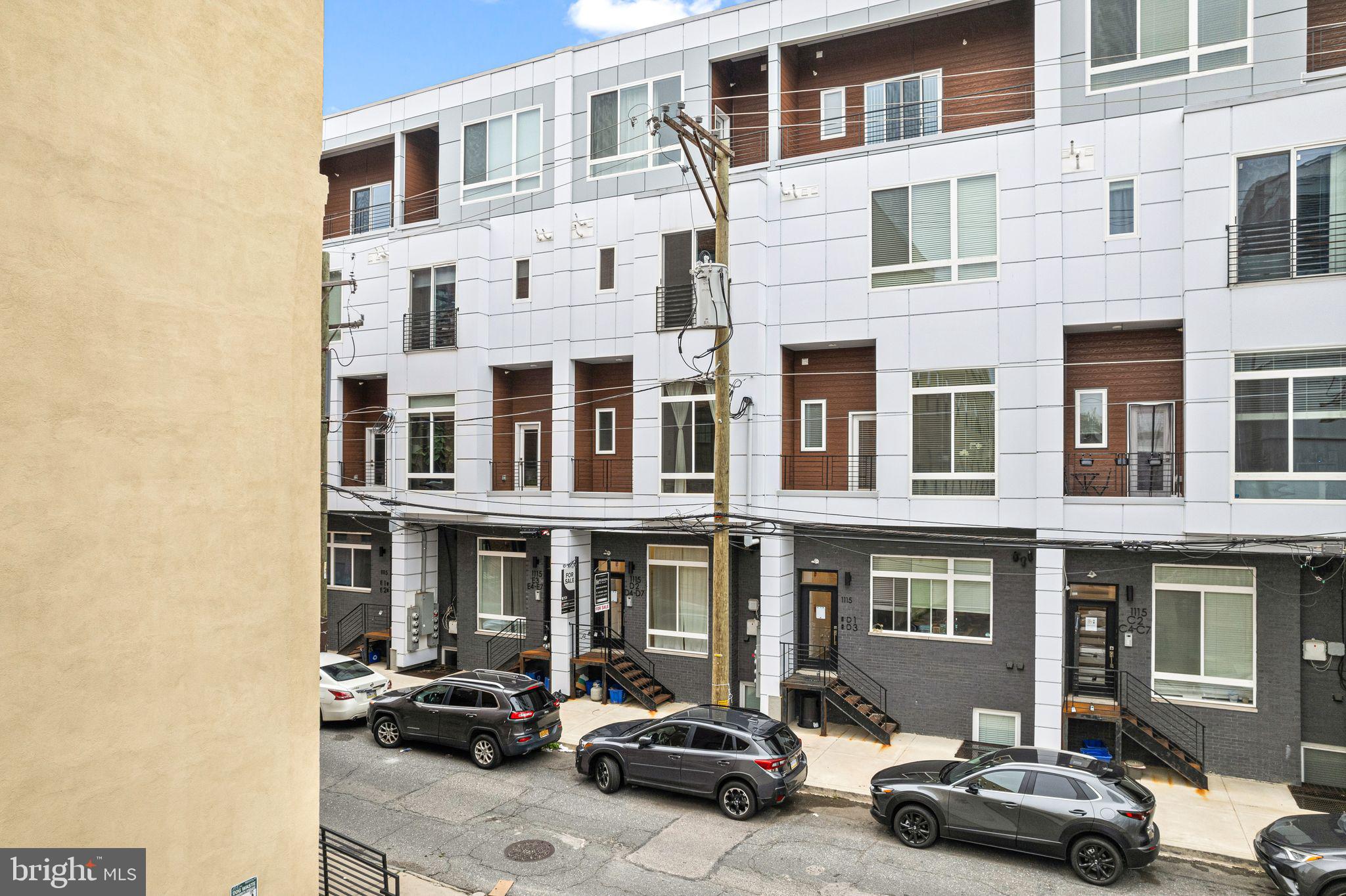 1115 N AMERICAN ST #D4