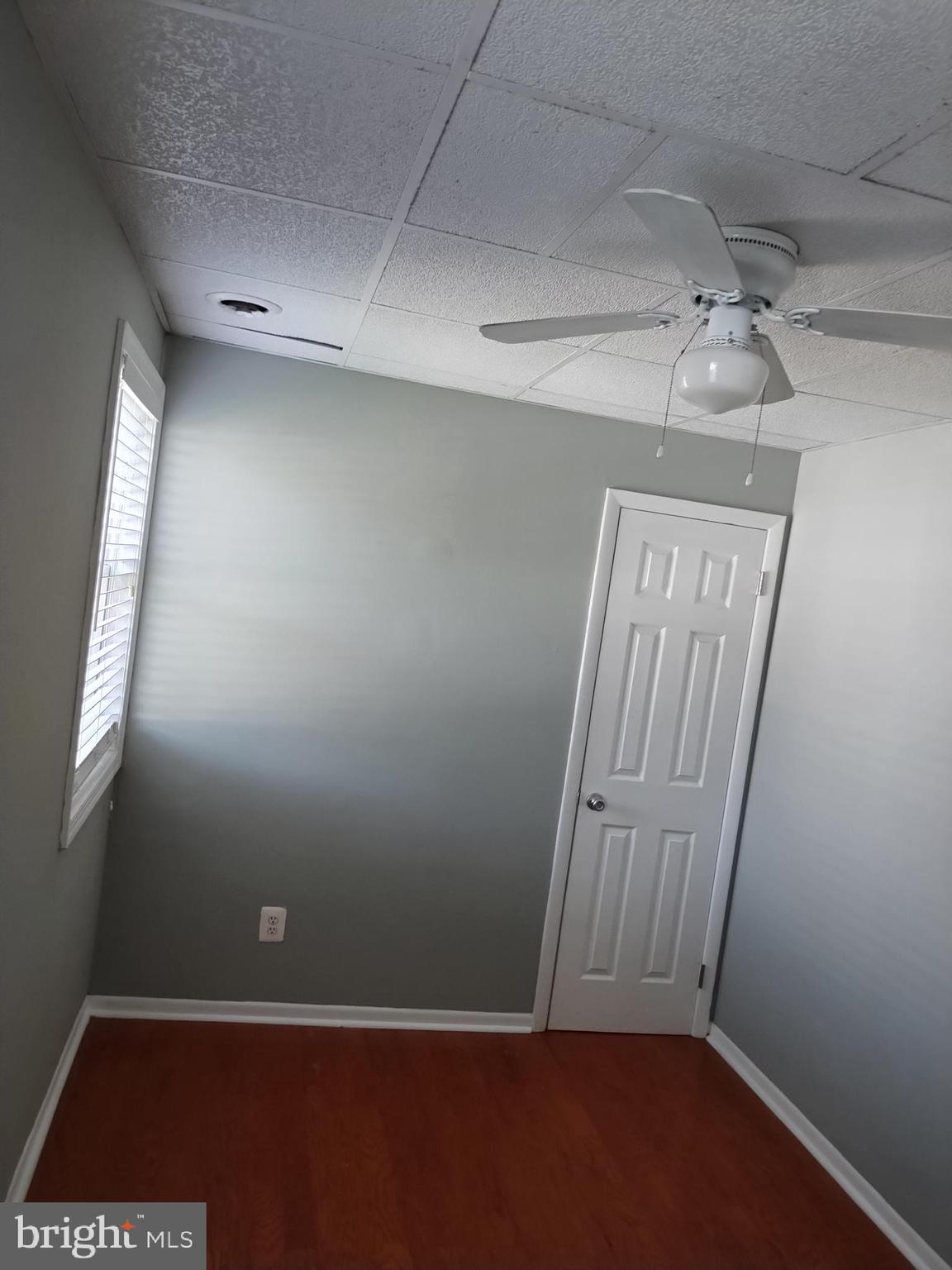1112 CARPENTER ST #3RD FLOOR