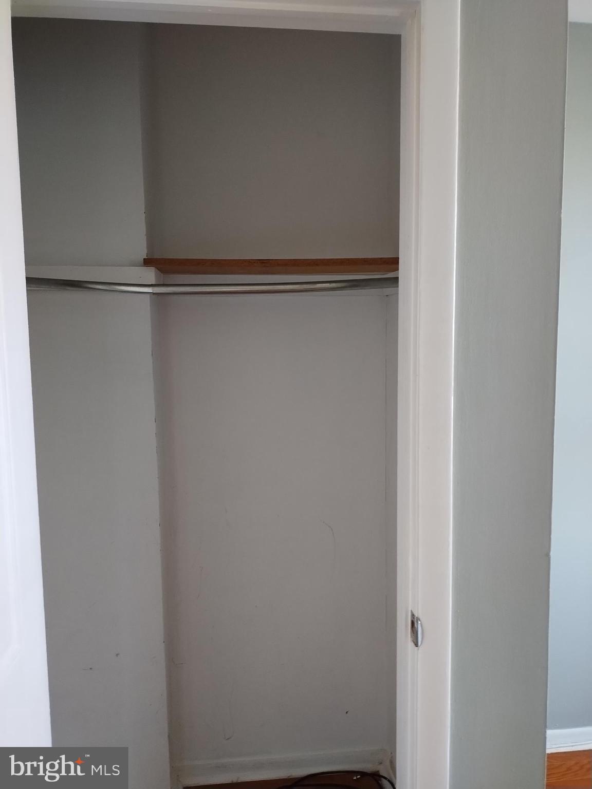 1112 CARPENTER ST #3RD FLOOR