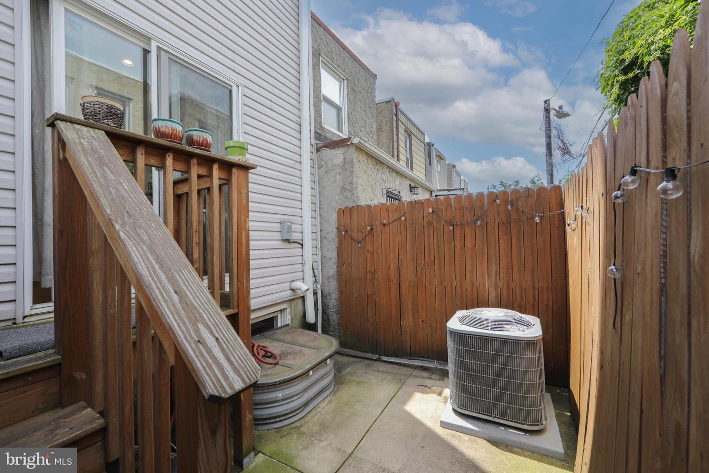 419 Emily St