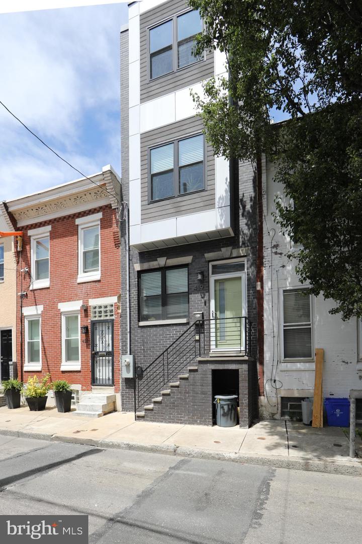 419 Emily St
