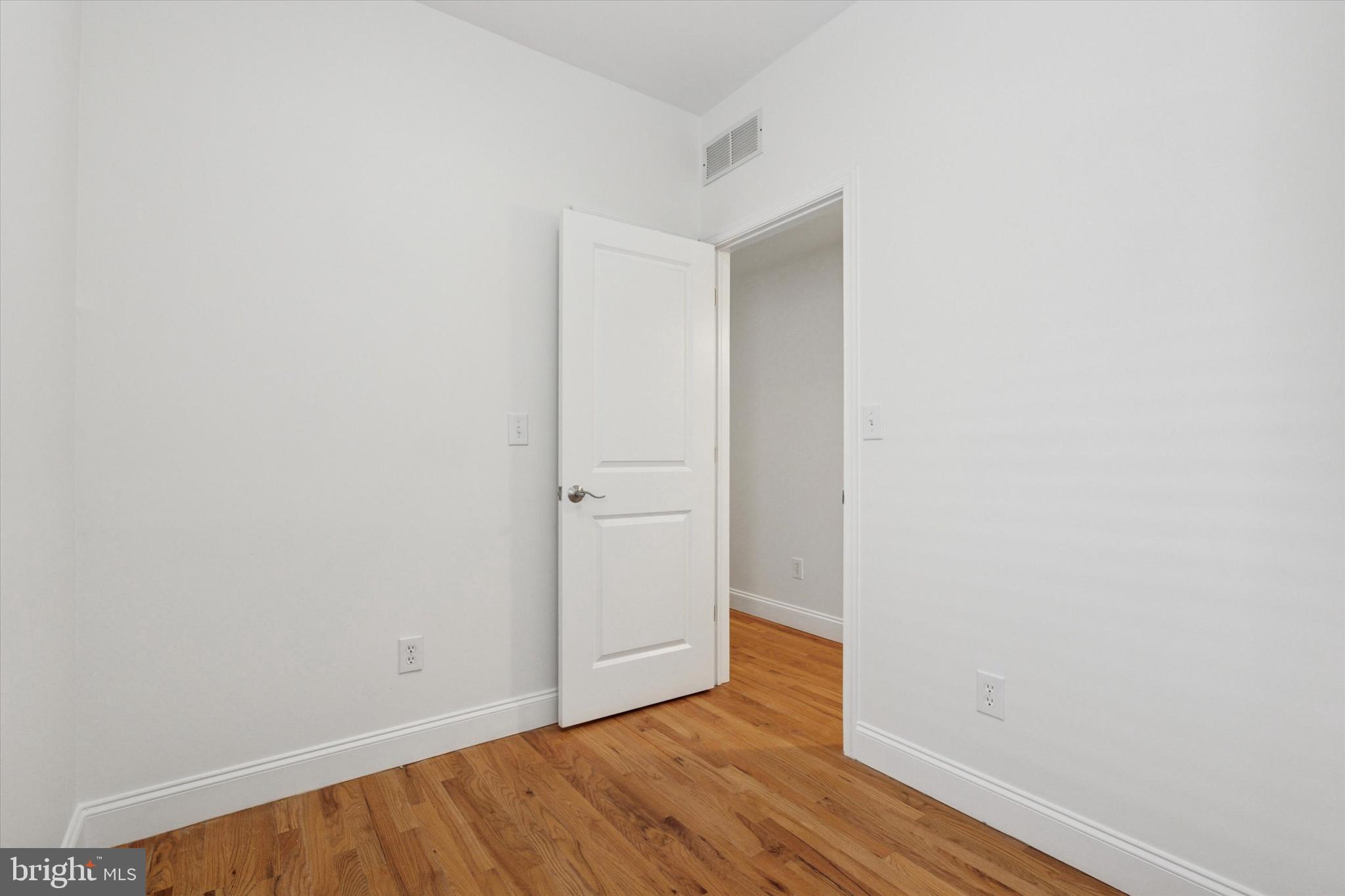 1538 CHRISTIAN STREET 2
