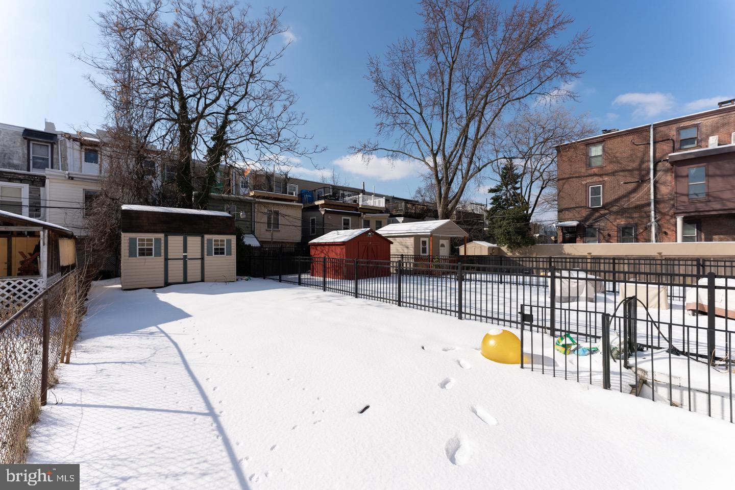 2010 GREEN ST