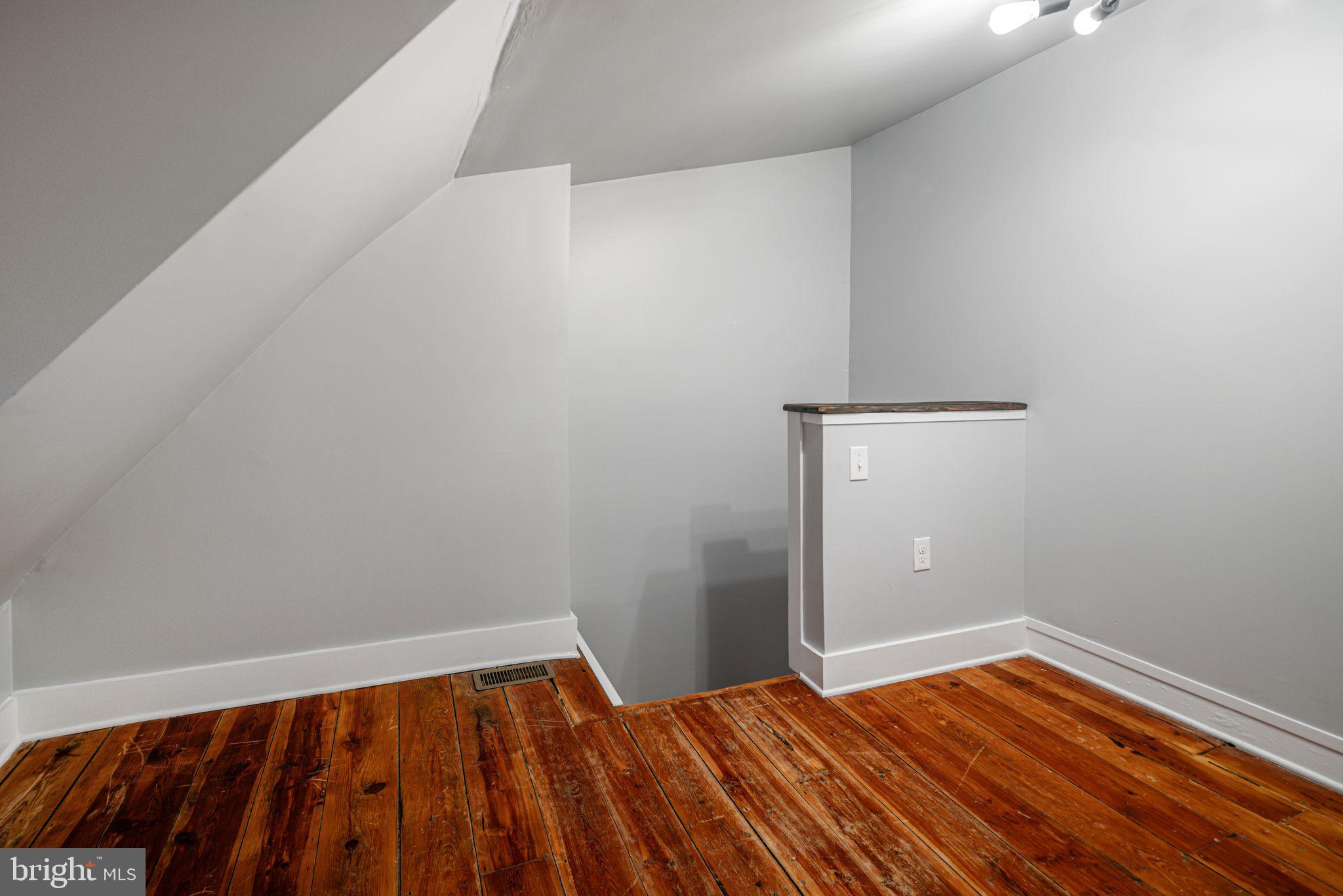 1112 Marlborough St