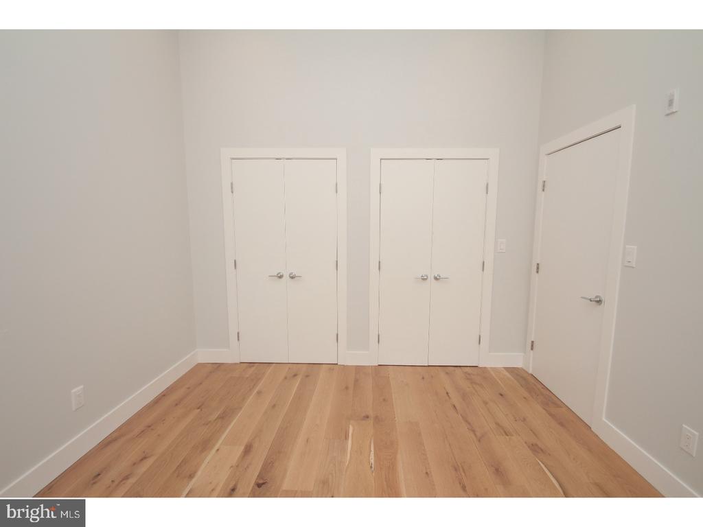 220 S 3RD ST #204