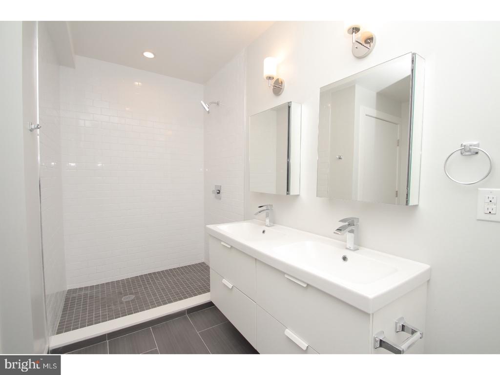 220 S 3RD ST #204