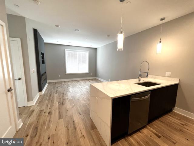 1000 W GIRARD AVENUE