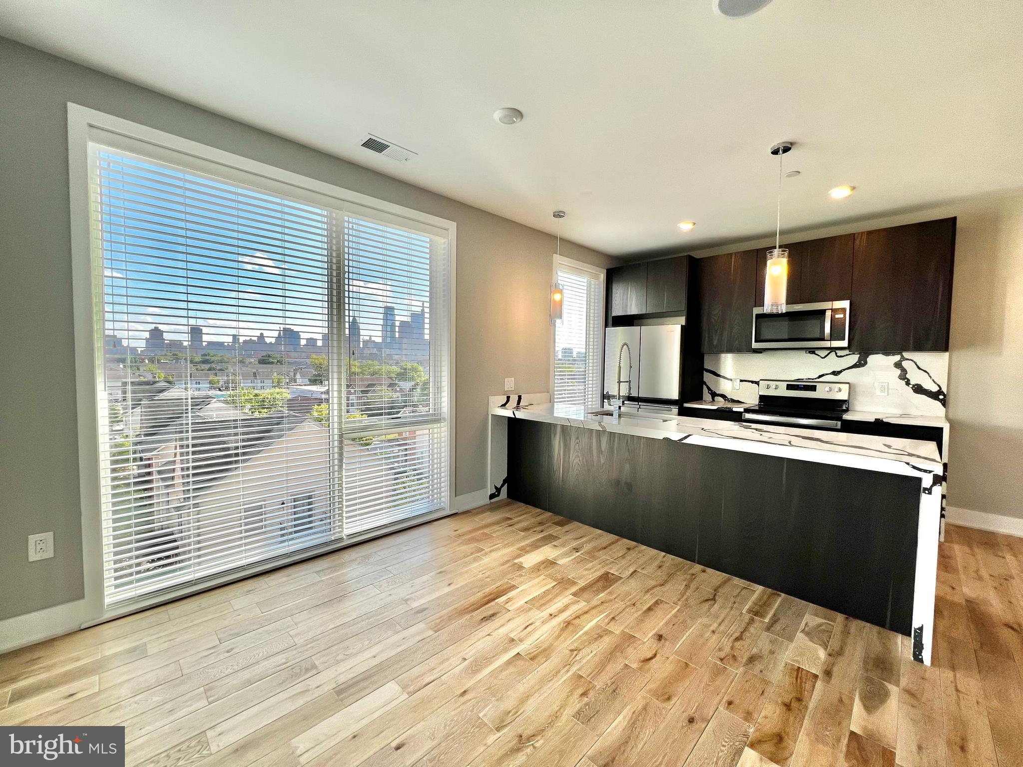 1000 W GIRARD AVENUE