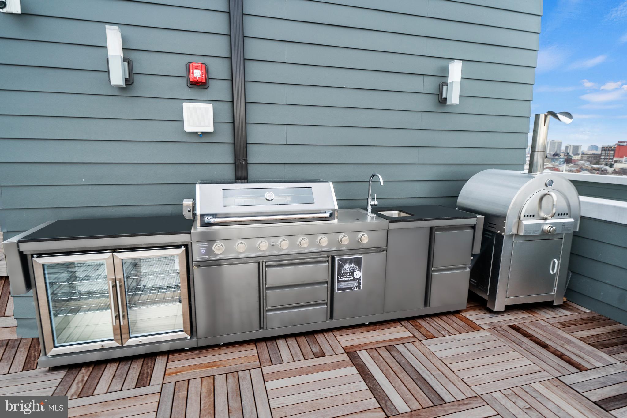 1000 W GIRARD AVENUE