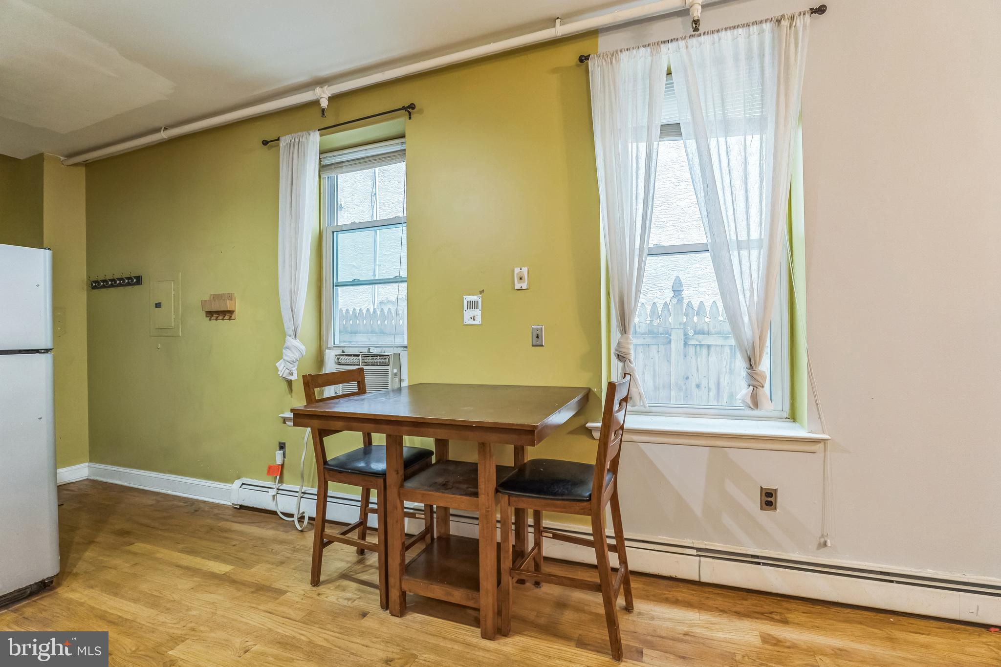 1927 CHRISTIAN STREET A