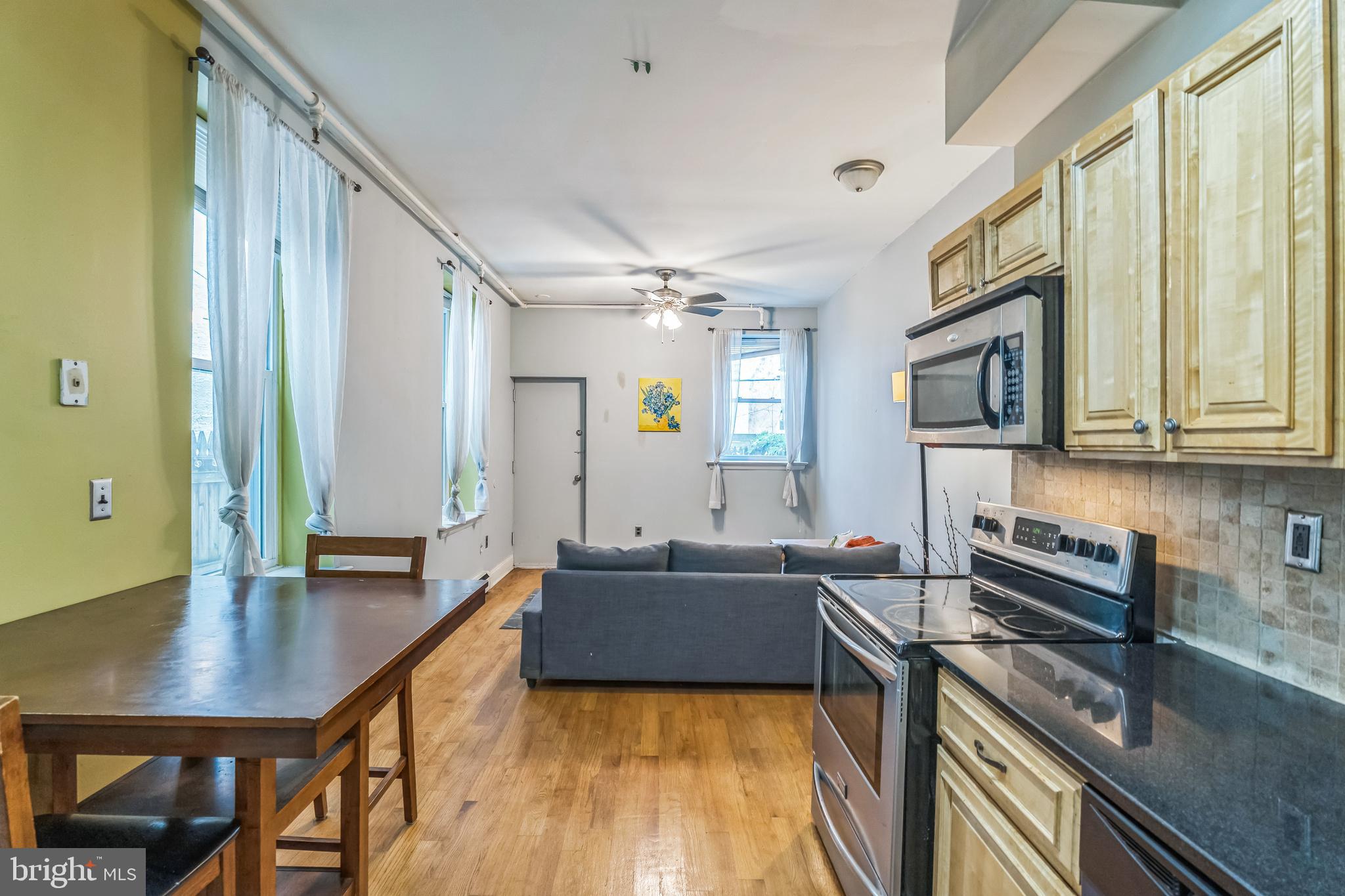 1927 CHRISTIAN STREET A