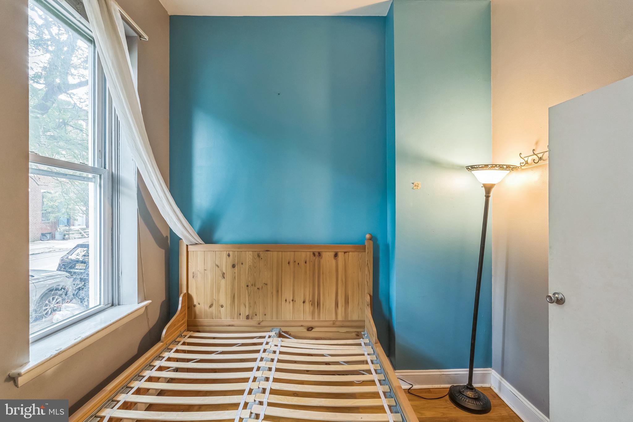 1927 CHRISTIAN STREET A